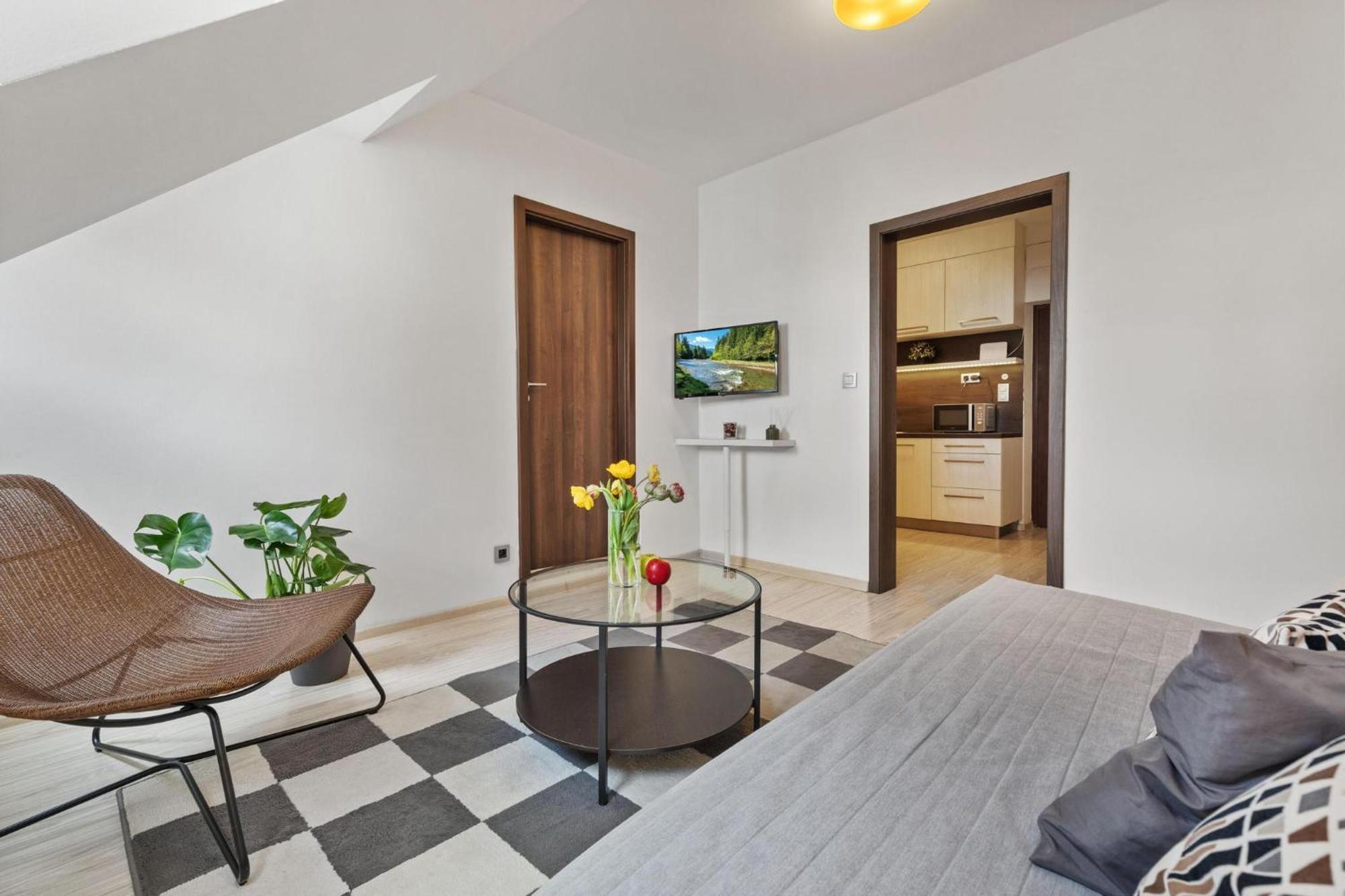 Apple Apartment Bratislava Exterior photo