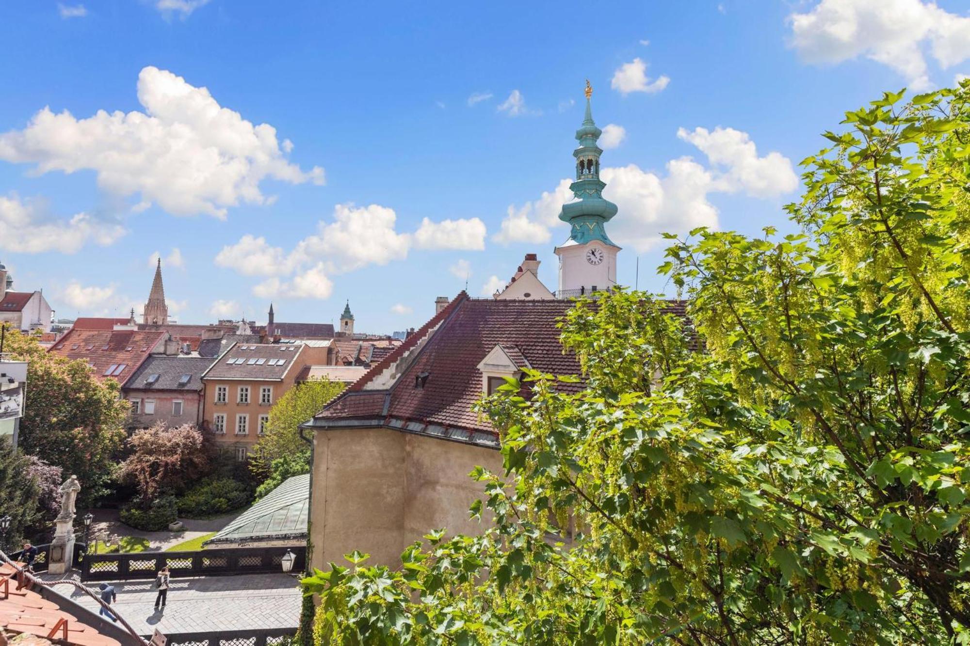 Apple Apartment Bratislava Exterior photo